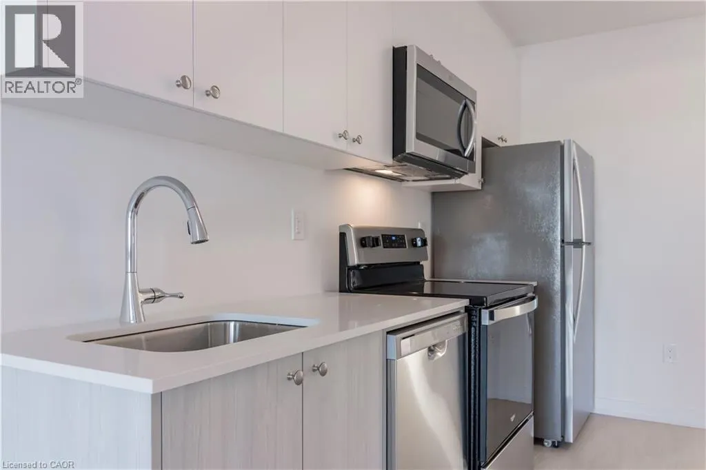 25 PALACE Street Unit# P10 #P10
