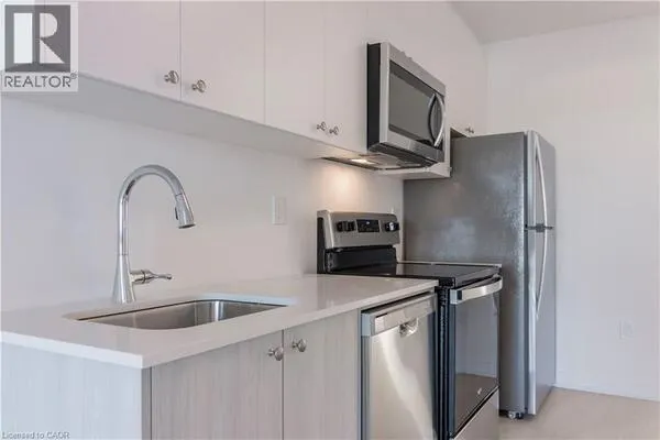 25 PALACE Street Unit# P10