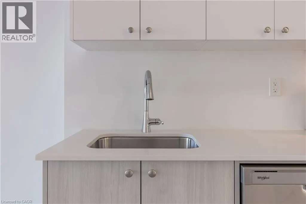 25 PALACE Street Unit# P10 #P10