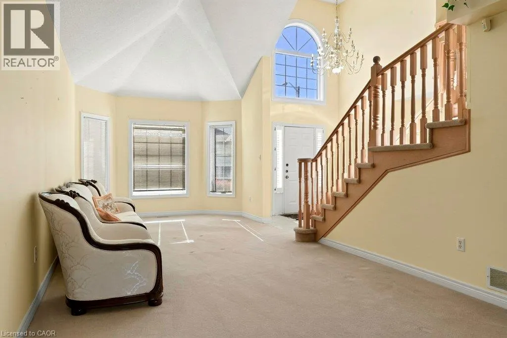 13 CHIANTI Crescent