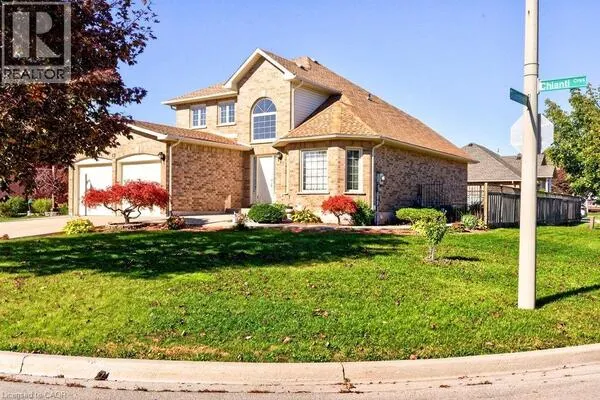 13 CHIANTI Crescent