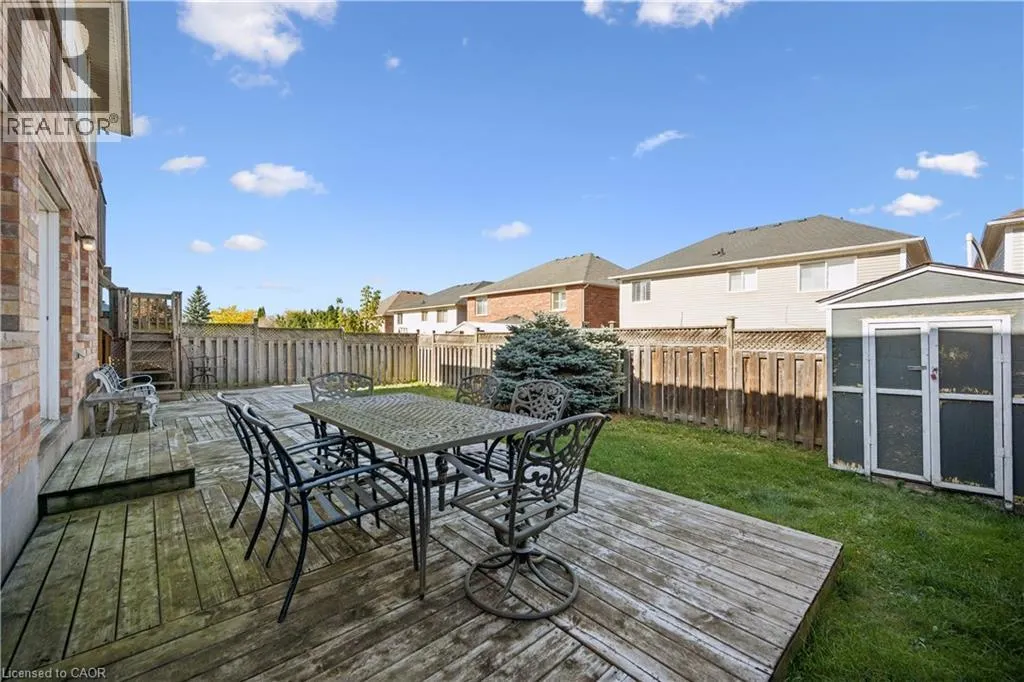 27 TRILLER Avenue