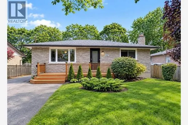 137 COUNTRY CLUB Drive