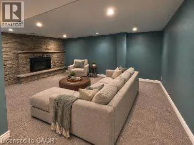 137 COUNTRY CLUB Drive