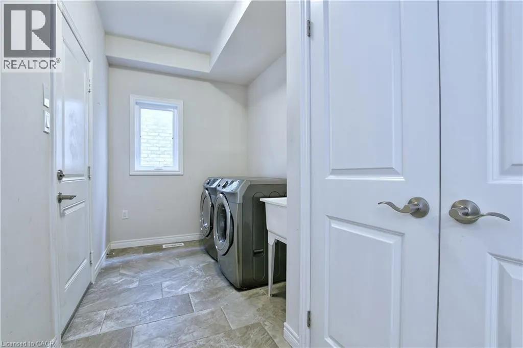 270 MAIN Street W Unit# 5 #5