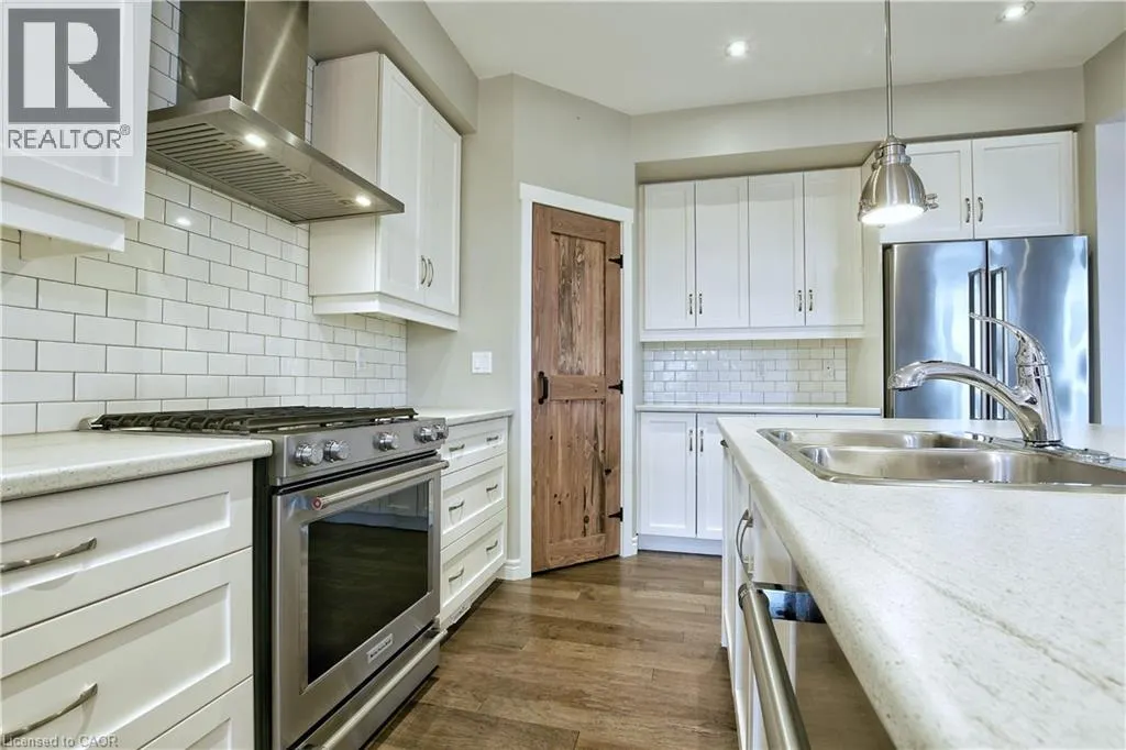 270 MAIN Street W Unit# 5 #5