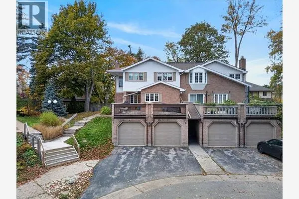 250 KINGSWOOD Drive Unit# 6