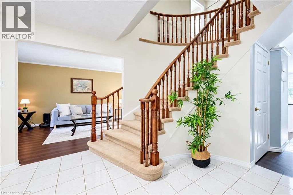 13 GATEVIEW Drive