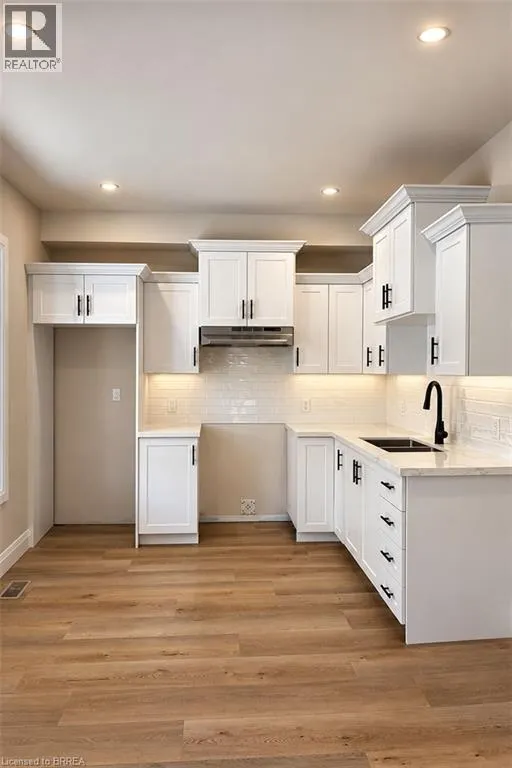 160 CATHARINE Avenue Unit# 1 #1