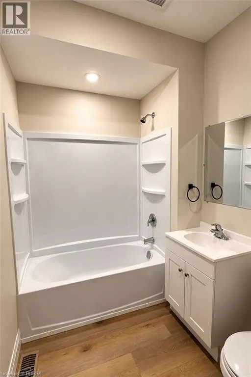 160 CATHARINE Avenue Unit# 1 #1