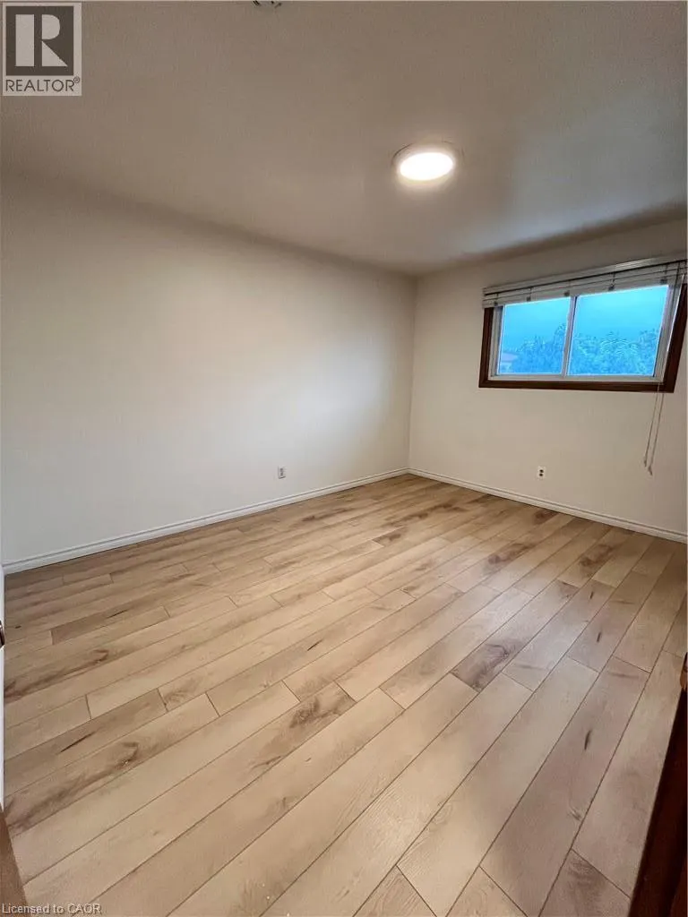 50 LIMERIDGE Road W Unit# Upper #Upper