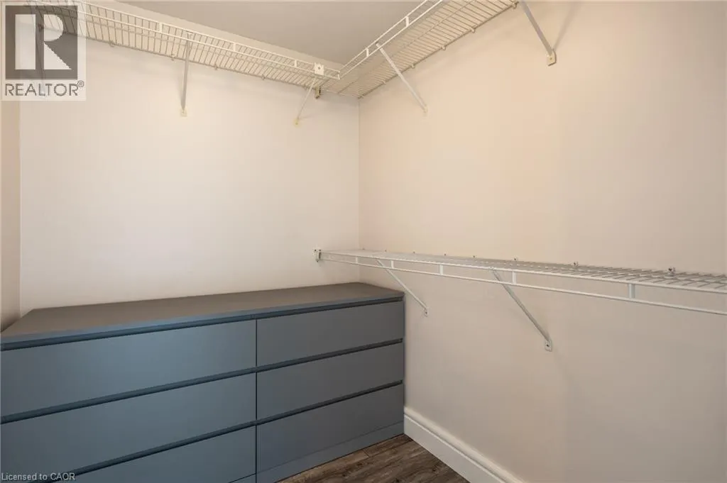 67 CAROLINE Street S Unit# 13A #13A