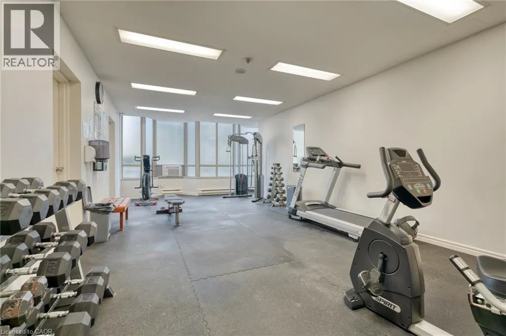 67 CAROLINE Street S Unit# 13A #13A