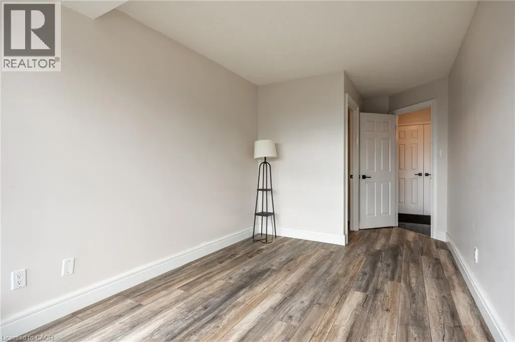 67 CAROLINE Street S Unit# 13A #13A