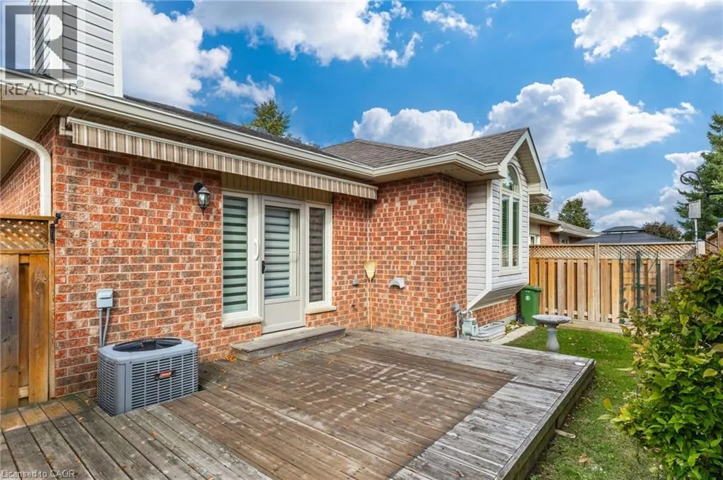 11 GREENTRAIL Drive