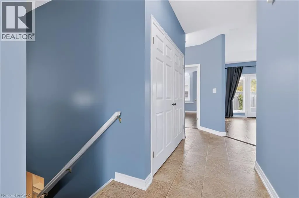 11 GREENTRAIL Drive