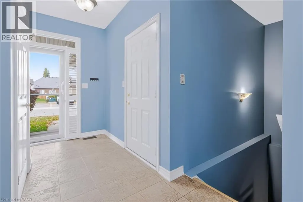 11 GREENTRAIL Drive