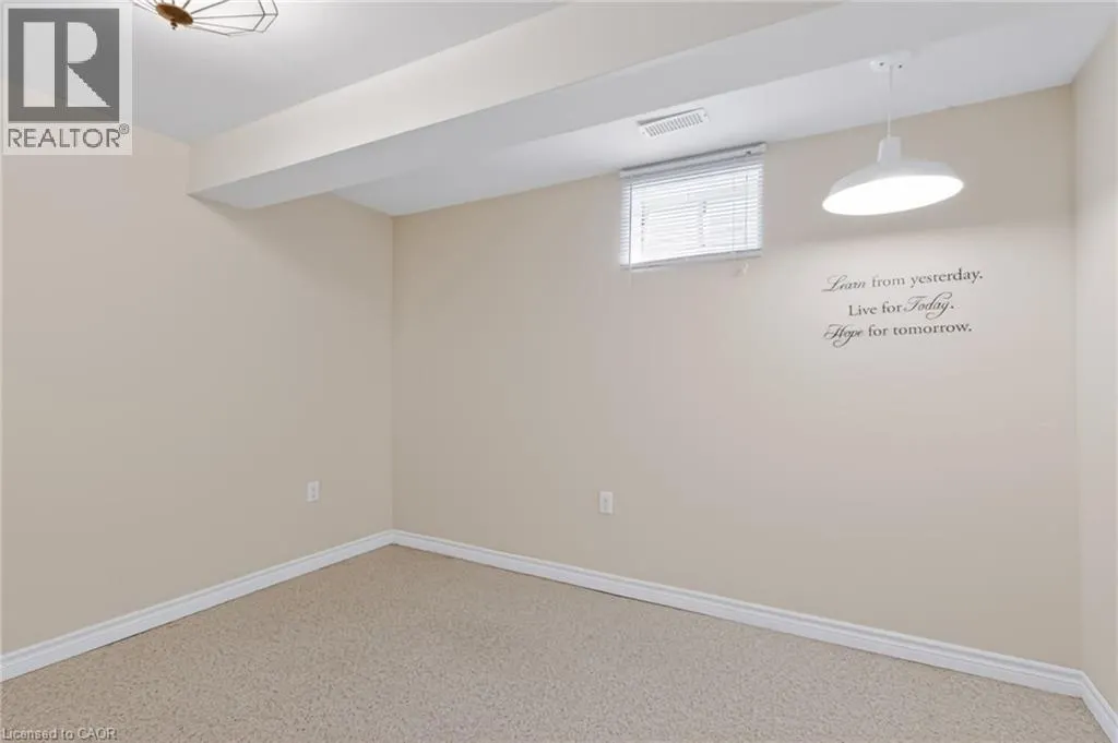 11 GREENTRAIL Drive