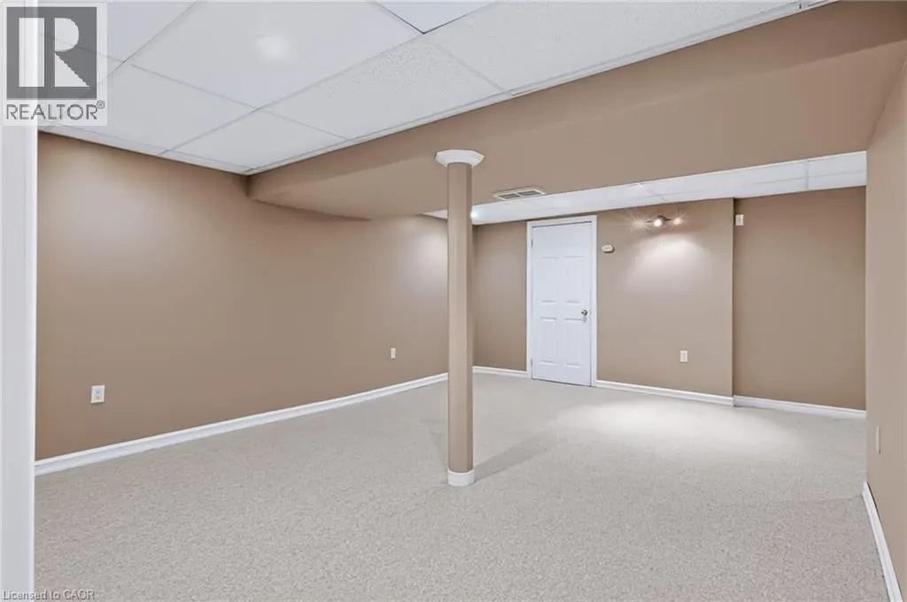 11 GREENTRAIL Drive