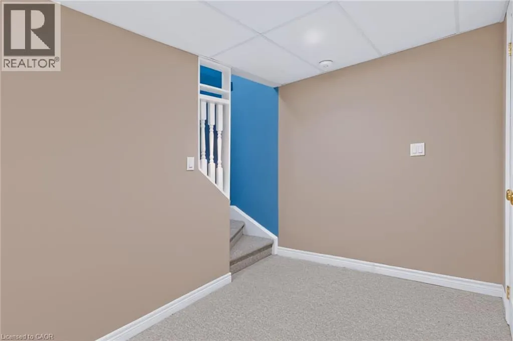 11 GREENTRAIL Drive
