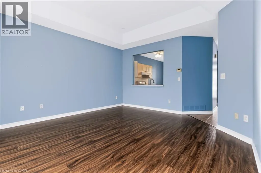 11 GREENTRAIL Drive