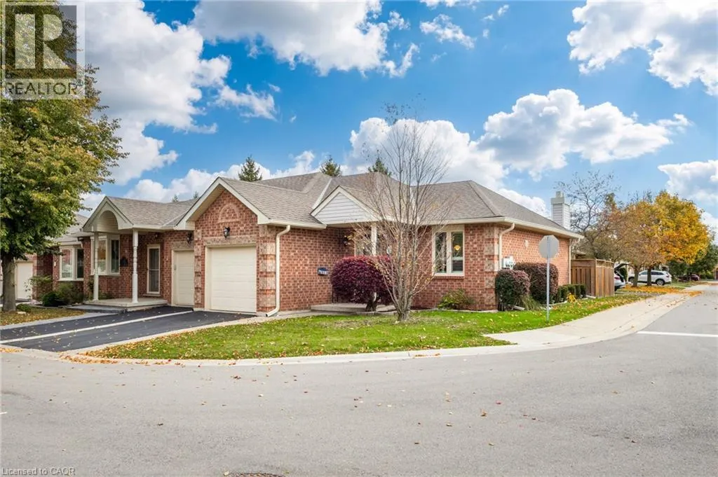 11 GREENTRAIL Drive