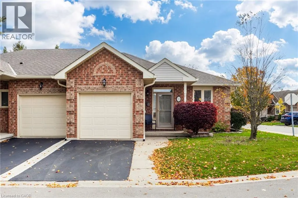 11 GREENTRAIL Drive