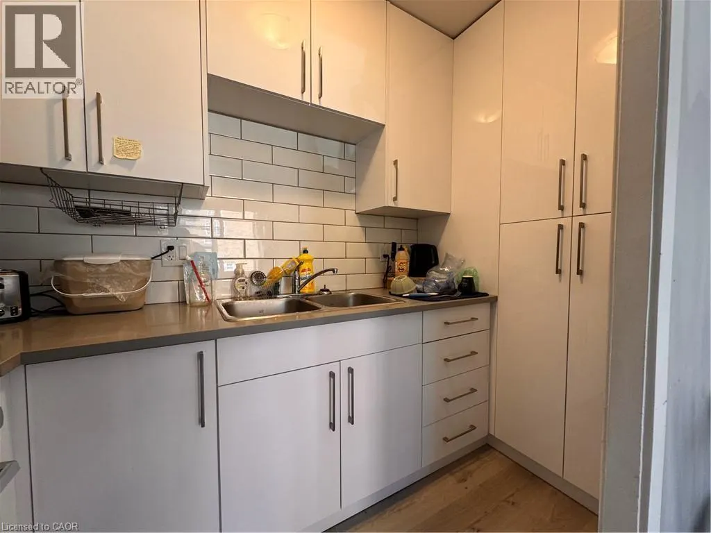 521 PARK Street Unit# 1 #1