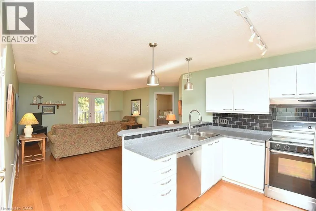 2030 CLEAVER Avenue Unit# 313 #313