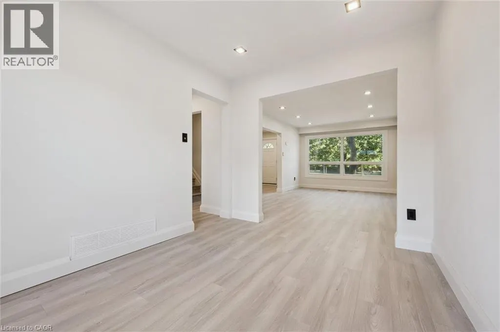 5475 LAKESHORE Road Unit# 107 #107