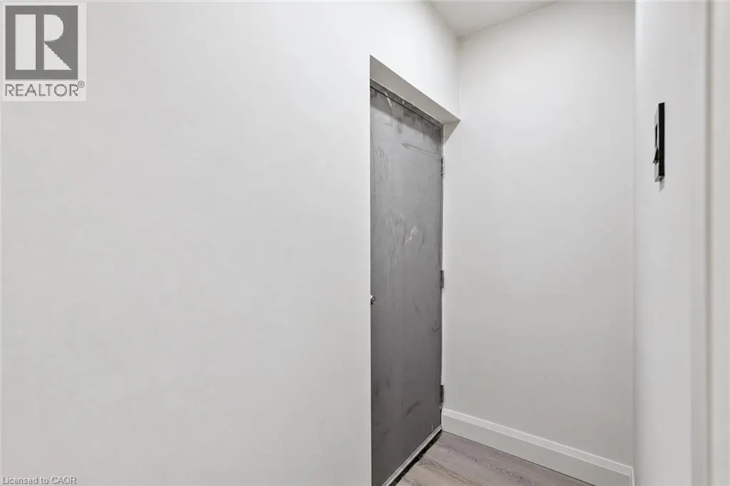 5475 LAKESHORE Road Unit# 107 #107