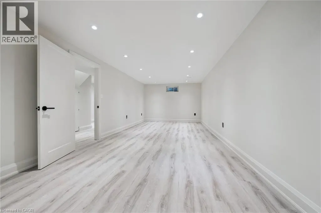 5475 LAKESHORE Road Unit# 107 #107