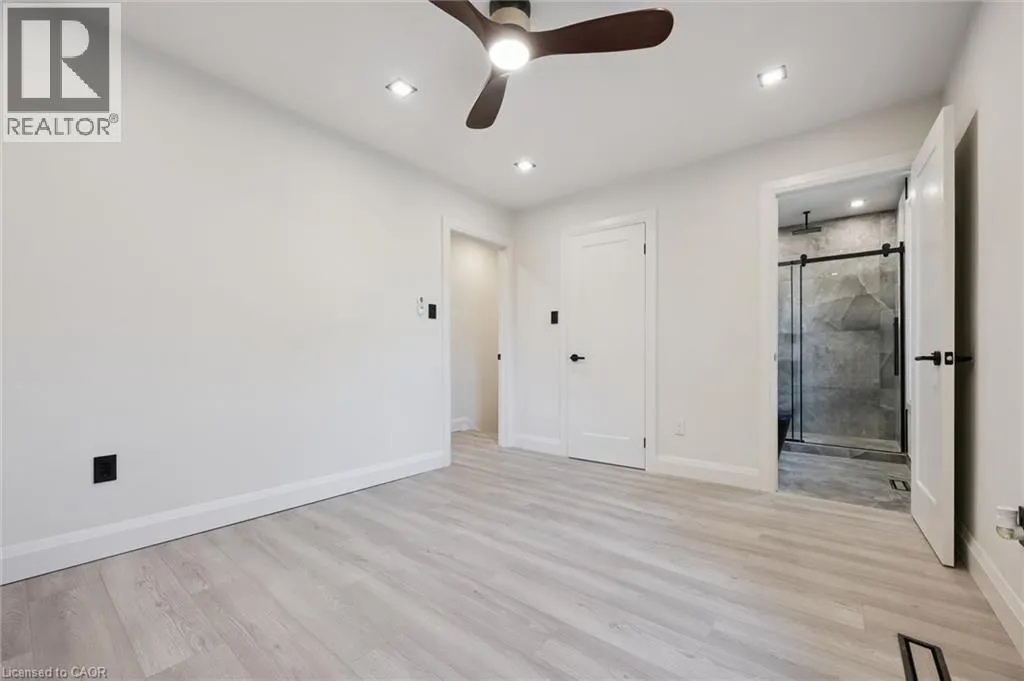 5475 LAKESHORE Road Unit# 107 #107