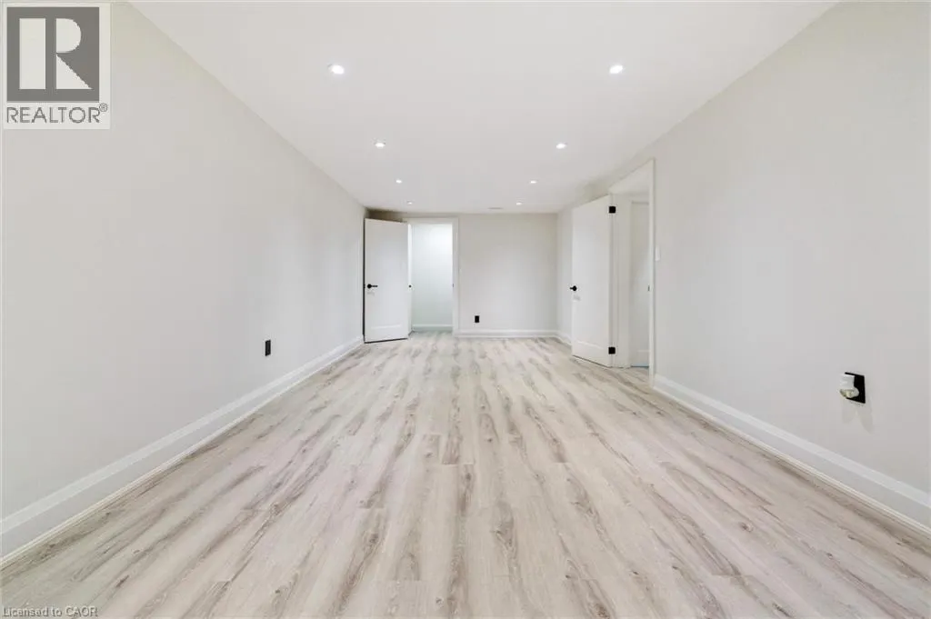 5475 LAKESHORE Road Unit# 107 #107