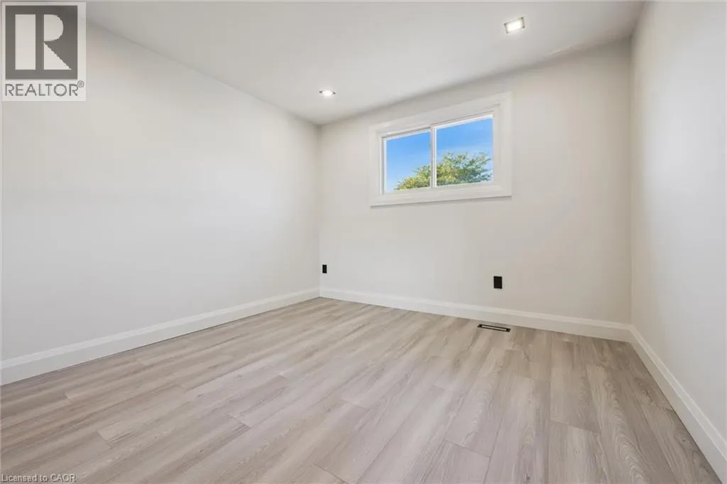 5475 LAKESHORE Road Unit# 107 #107