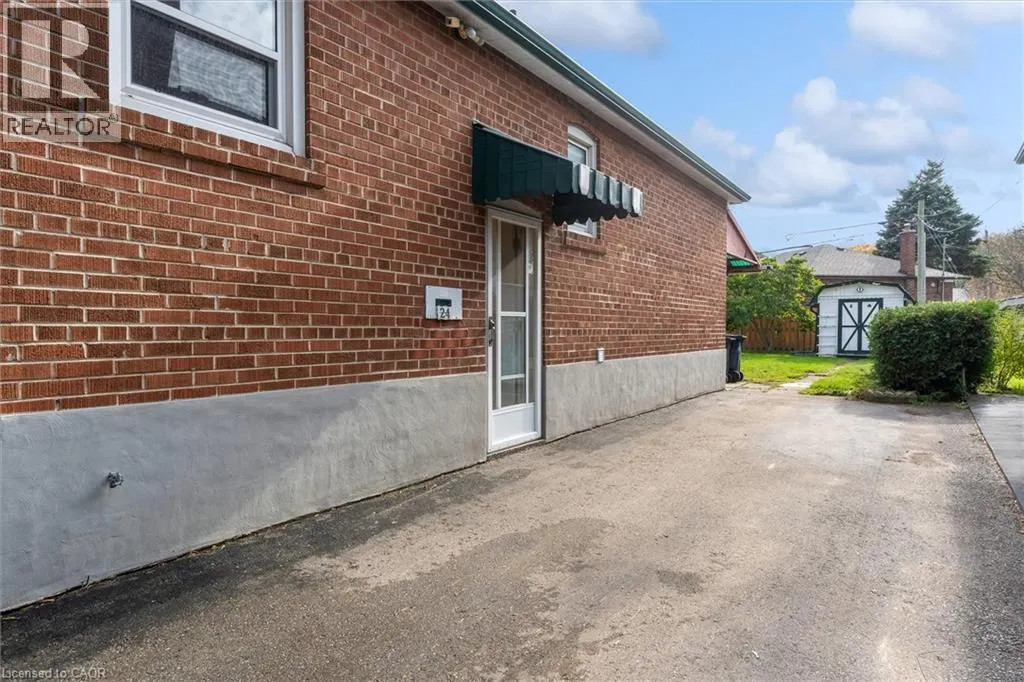24 MULDREW Avenue