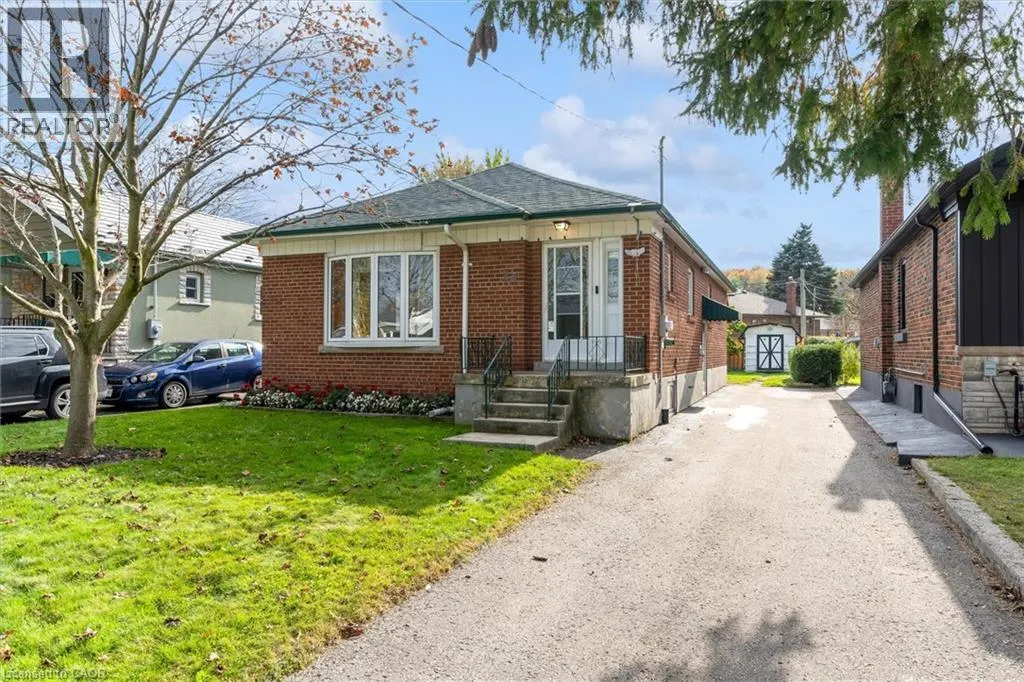 24 MULDREW Avenue
