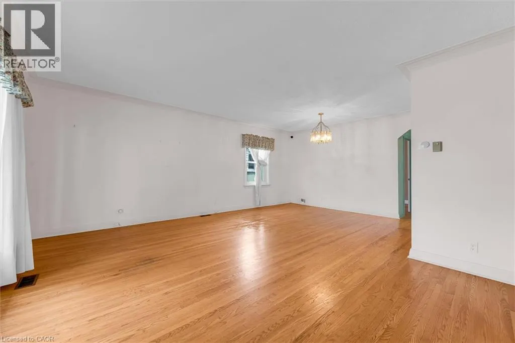 24 MULDREW Avenue