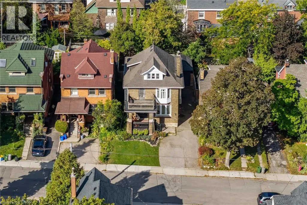 52 FAIRMOUNT Avenue