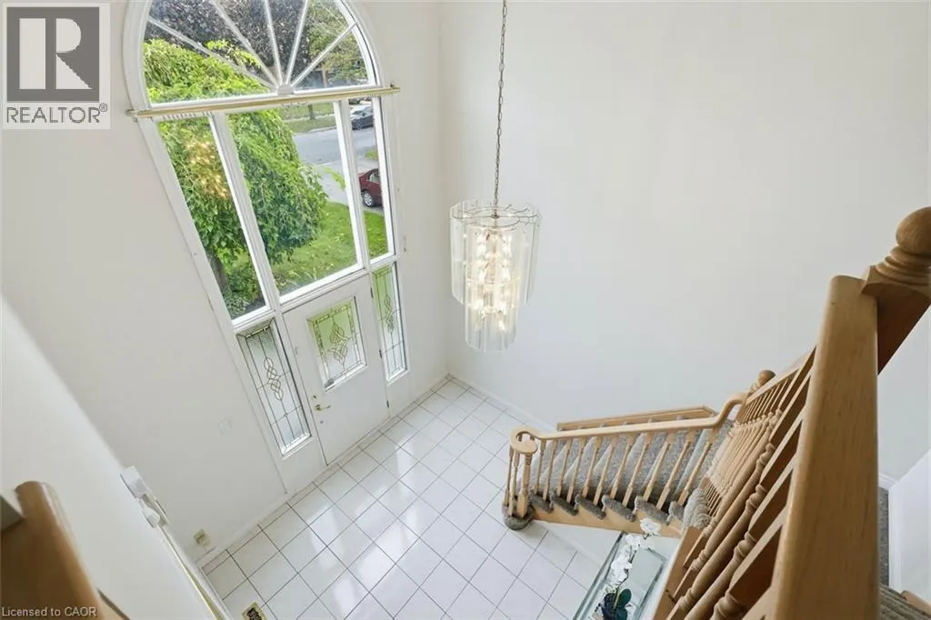 12 SUMNER Crescent