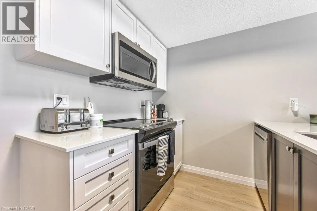 410 NORTHFIELD Drive Unit# B11 #B11
