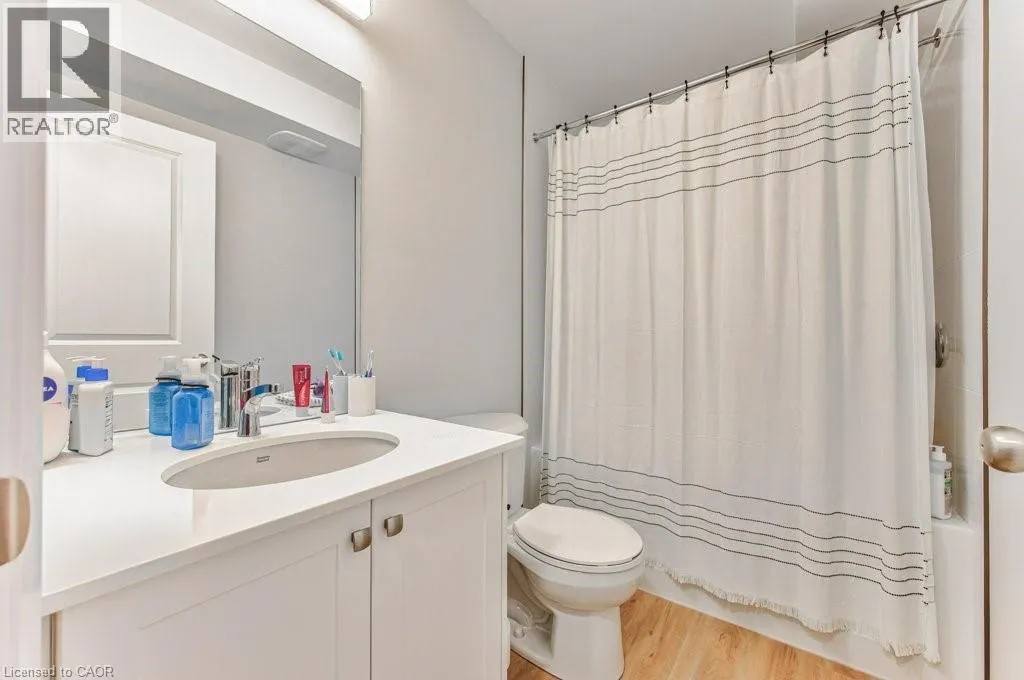 410 NORTHFIELD Drive Unit# B11 #B11