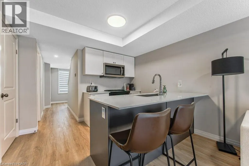 410 NORTHFIELD Drive Unit# B11 #B11