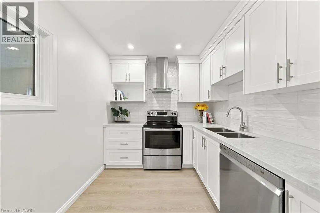 294 EAST 28TH Street