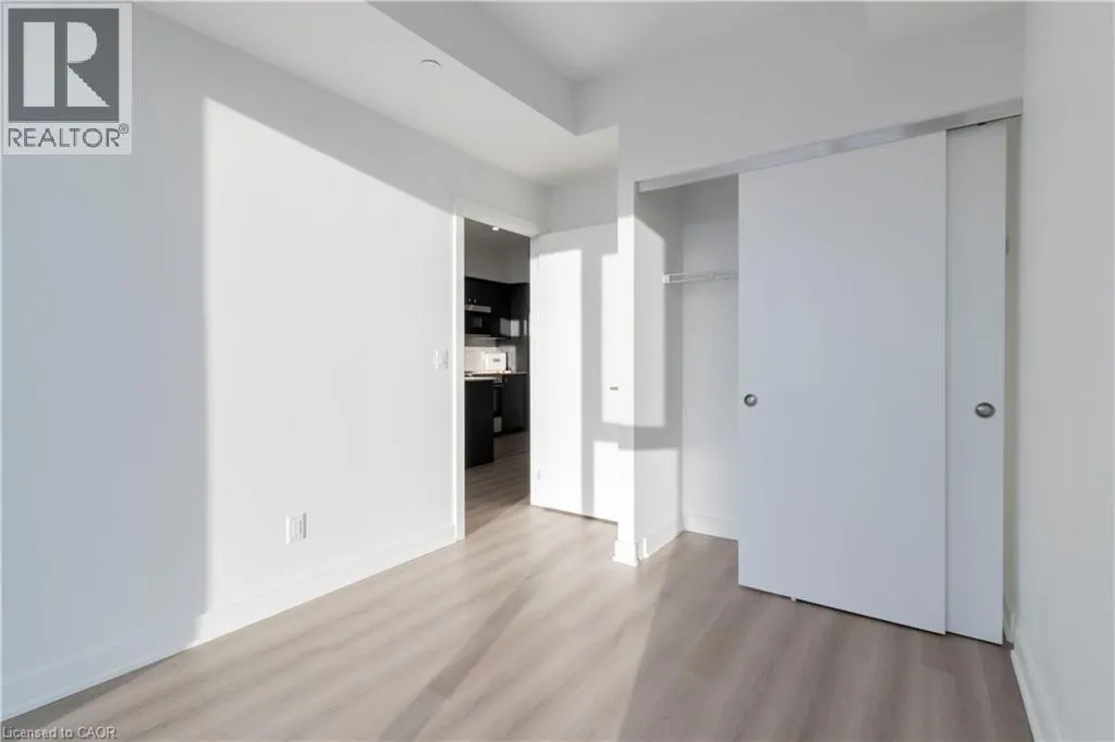 25 WELLINGTON Street S Unit# 2804 #2804