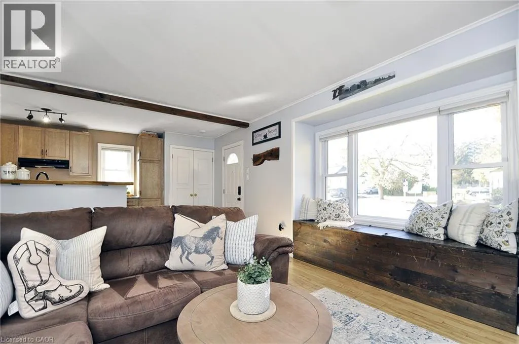 368 HURON Street