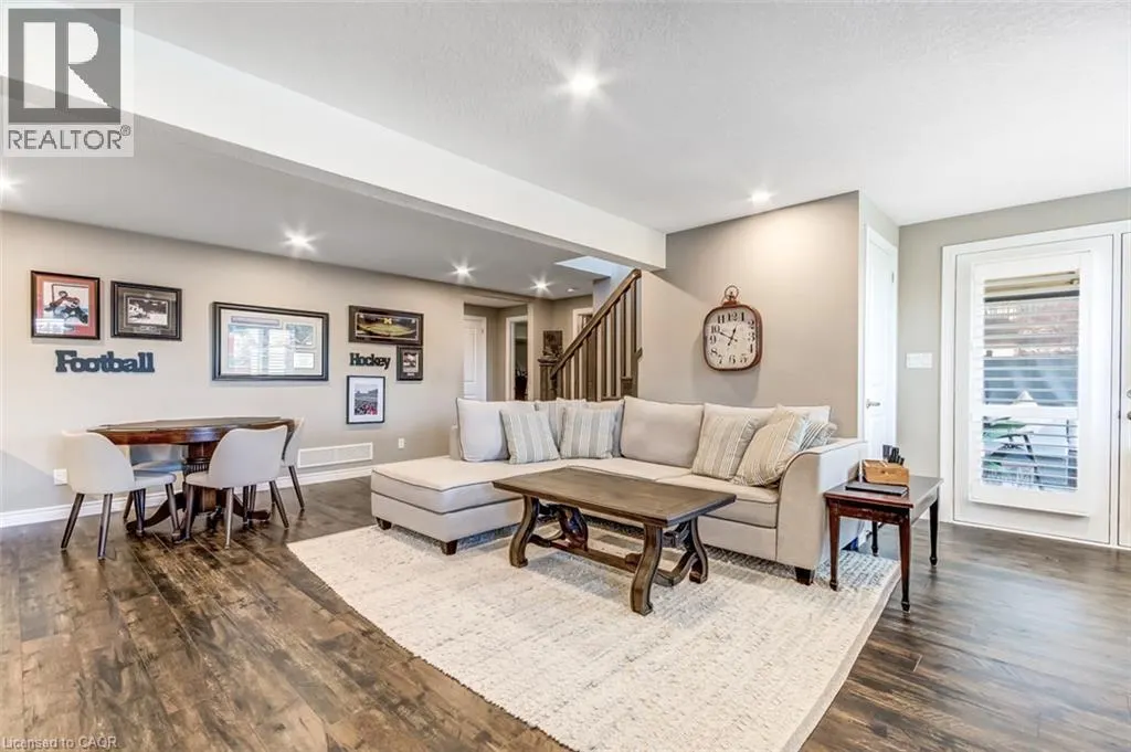 30 WHITING Drive