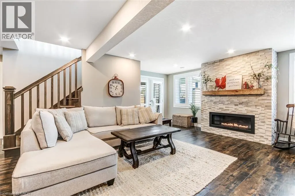 30 WHITING Drive