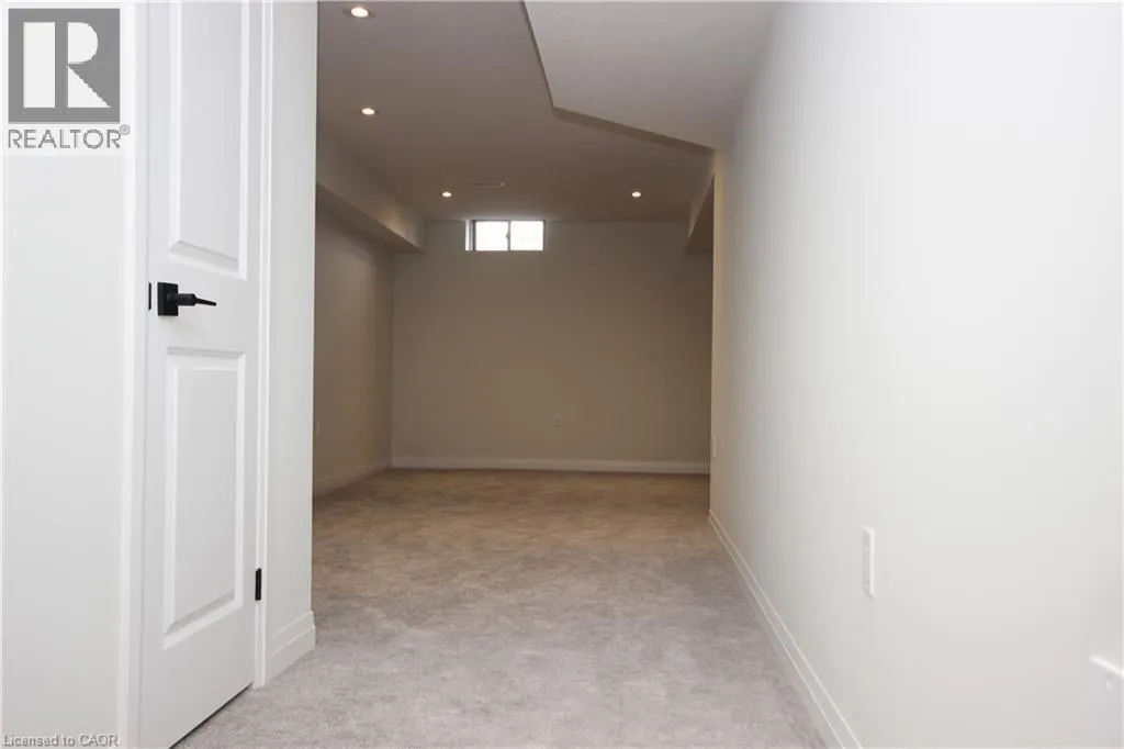 1 DRESSER Lane