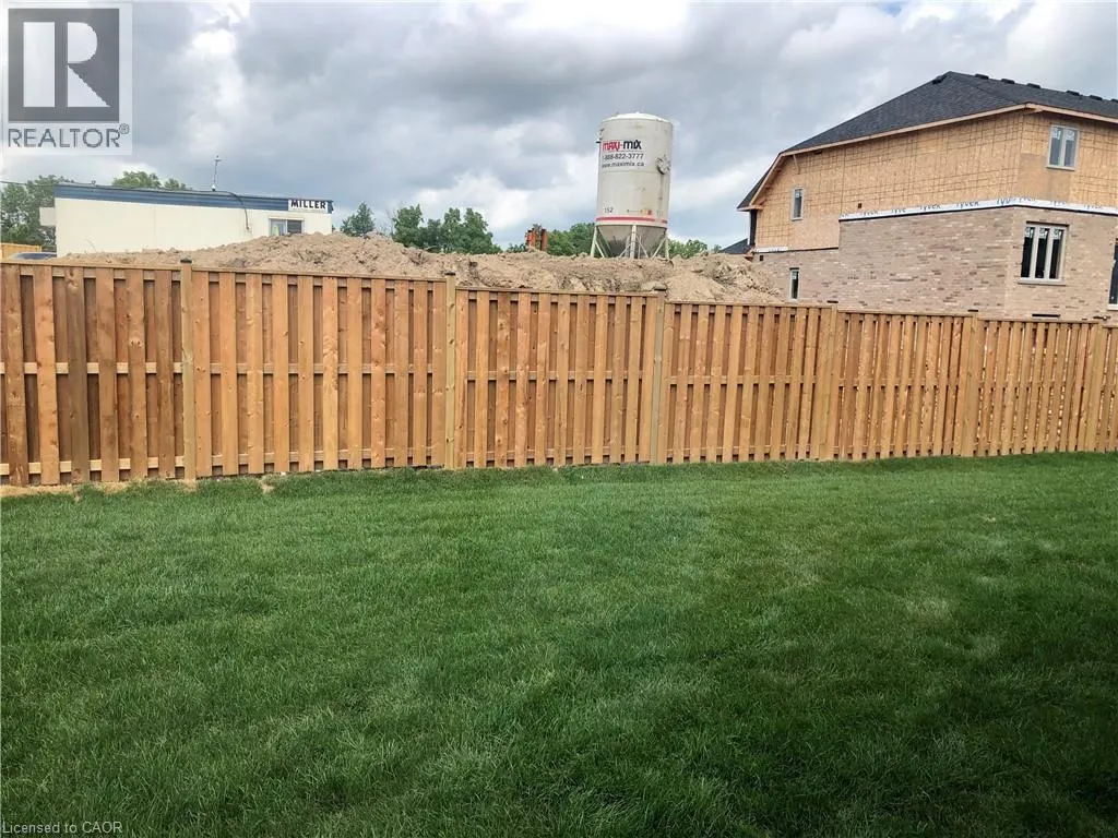 1 DRESSER Lane